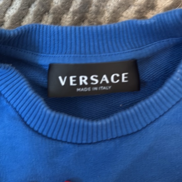 Versace sweater - Picture 2 of 3
